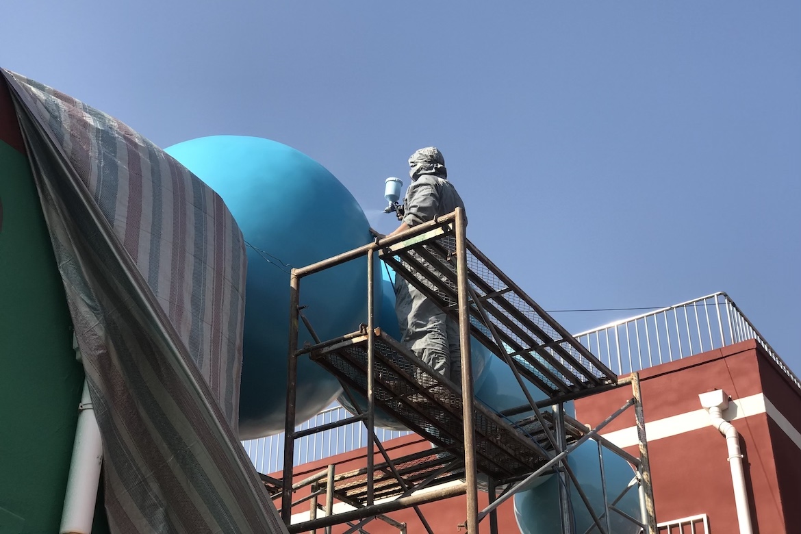 玻璃鋼大象雕塑噴漆
